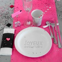 10 assiettes joyeux anniversaire en carton - blanc