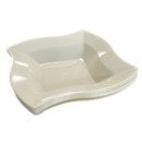 10 assiettes en plastique rigide carrées crème 22 cm